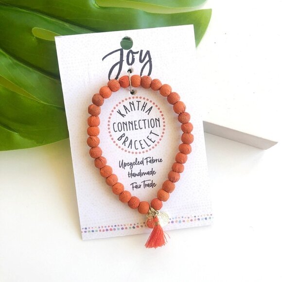 [Worldfinds] JOY Kantha Boho Bracelet - Picture 1 of 4